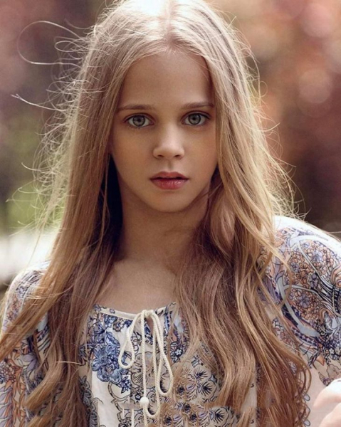 Самые красивые девушки 11 лет (150 фото)