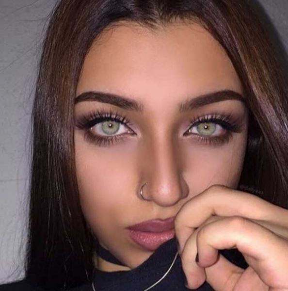 Самые красивые девушки с зелеными глазами (150 фото)